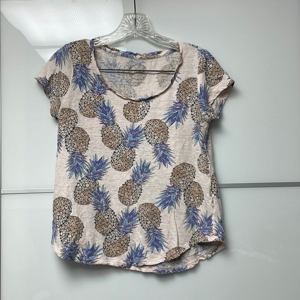 💕4 for $25💕 Lucky Brand t shirt size S.